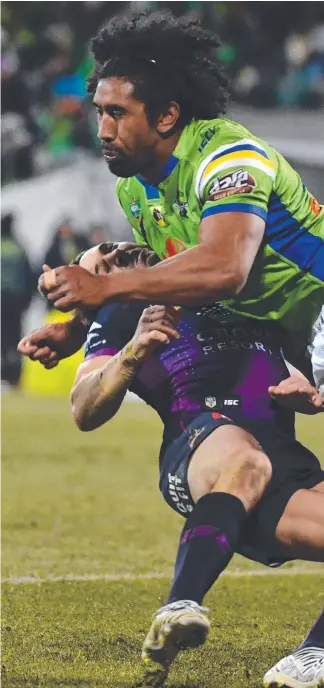  ?? Picture: AAP IMAGE ?? Melbourne fullback Billy Slater feels the full force of Canberra’s Sia Soliola’s challenge and is knocked out before he hits the ground.