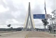  ?? ?? La construcci­ón del Puente de la Integració­n está terminada.