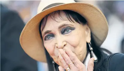  ??  ?? Die dänische Schauspiel­erin Anna Karina, hier beim heurigen Filmfestiv­al in Cannes, spricht über ihr bewegtes Leben – das Porträt ist um 23.25 Uhr auf Arte zu sehen.