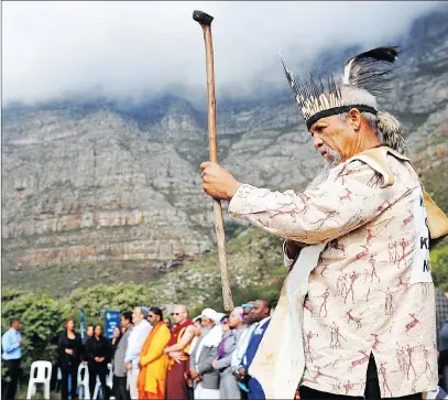  ?? PICTURE: DAVID RITCHIE ?? HIGH AND DRY: Cape Town mayor Patricia de Lille hosted a gathering of various religious leaders on Table Mountain’s Tafelberg Road to pray for rain. The City continues to explore all possible avenues to address the drought.