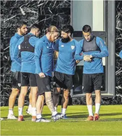  ??  ?? El Athletic prepara la final de Copa ante el Barça intentando elevar la moral