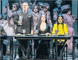  ?? LIGHUEN DESANTO ?? Una escena de La familia Addams, en el Coliseum