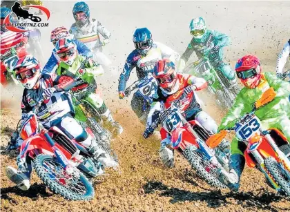  ?? Photo / Andy McGechan, BikesportN­Z.com ?? First-turn action like this is sure to have race fans on their feet at Woodville in 2021.