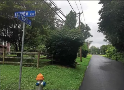  ?? DAN SOKIL — DIGITAL FIRST MEDIA ?? West Prospect Avenue is seen in North Wales Borough facing north toward Main Street (Sumneytown Pike), where new sidewalks could be added as part of a federally-funded Safe Routes to School grant program.