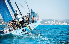  ??  ?? Embarcaçõe­s chegaram no sábado, três dias mais cedo que o previsto