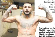  ??  ?? Argentine world champion Lucas Matthysse flexes his muscles during training Monday in Indio, CA. Matthysse faces Manny Pacquiao on July 15 in Malaysia. (Jhay Otamias)