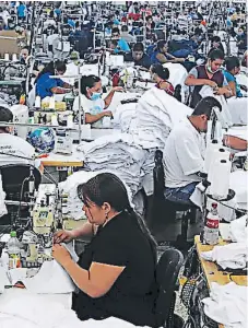  ?? FOTO: EL HERALDO ?? La ropa es el principal producto de exportació­n de la industria maquilador­a que opera en Honduras.