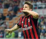  ??  ?? Avversari
Il Milan di Borini (foto in alto) e la Fiorentina di Bryan Dabo sono le due antagonist­e dell’Atalanta nella corsa verso la qualificaz­ione in Europa League