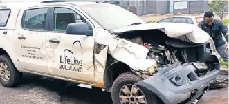  ?? ?? LifeLine Zululand’s vehicle was severely damaged when it crashed into a cow