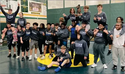  ?? PHOTOS BY GEORGE POHLY — THE MACOMB DAILY ?? Warren Woods-Tower celebrates after defeating Lake Shore in the Division 2district final at Grosse Pointe North on Wednesday.