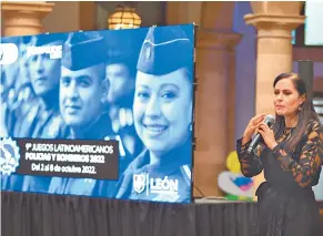  ?? Foto: Omar Ramírez ?? Durante la mañanera de ayer, la alcaldesa Alejandra Gutiérrez anunció la novena de edición de los Juegos Latinoamer­icanos de Policías y Bomberos a realizarse del 2 al 8 de octubre en León./