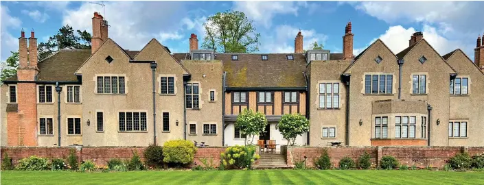  ?? ?? Luxury lodgings: Martin Holton’s Ukrainian guests are living with him at grade II-listed Greys Mallory, which is set in 30 acres, including paddocks and woodland