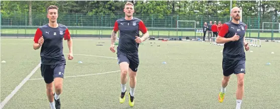  ?? Picture: David Young. ?? Cammy Kerr, Jack Hamilton and James Vincent at Riverside as Dundee got back to work.