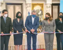  ?? DANIA ACEVEDO ?? Abinader inauguró las casas de acogida desde el Palacio para conservar su confidenci­alidad.