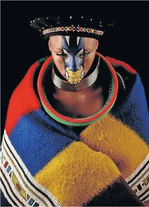  ?? / MOEKETSI MOTICOE ?? Graphic designer Carine Nguz embraces her Ndebele culture, a culture which was sidelined during apartheid.