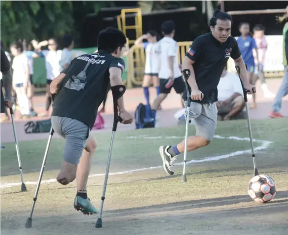  ?? SUNSTAR FOTO / AMPER CAMPAÑA ?? DREAMING BIG. The Pads amputee football team’s ultimate goal is to send a Philippine team to the World Cup in 2020.