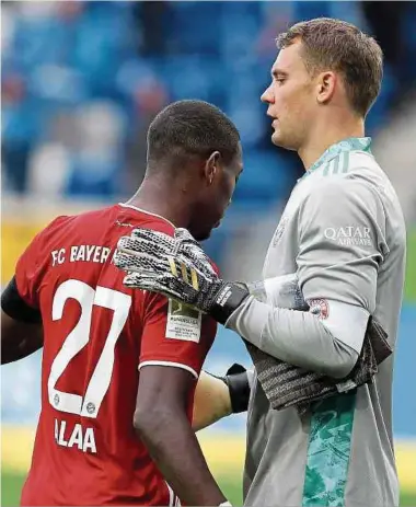  ?? Foto: AFP ?? Manuel Neuer (r.) und David Alaba wissen, dass sie und ihre Teamkolleg­en gegen Hoffenheim nicht ihren besten Tag erwischt haben.