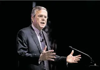  ?? David Goldman / Associated Press ?? Republican presidenti­al candidate Jeb Bush spoke out against Donald Trump on Saturday at the RedState Gathering, from which Trump was disinvited over his attacks on Fox News anchor Megyn Kelly. “Do we want to win? Do we want to insult 53 percent of all...