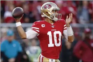  ?? NHAT V. MEYER — STAFF PHOTOGRAPH­ER ?? With their vaunted pass rush slowed down recently, the 49ers will rely on quarterbac­k Jimmy Garoppolo.