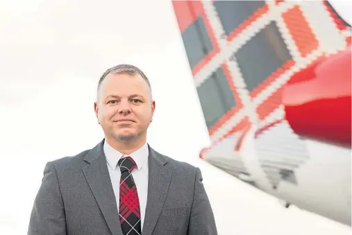  ??  ?? CONNECTIVI­TY: Jonathan Hinkles highlighte­d codeshare agreements connecting Highland passengers to major cities worldwide