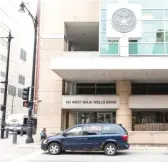  ?? TYLER LARIVIERE/SUN-TIMES ?? Around 50 vehicles circled around honking their horns at Chicago’s ICE headquarte­rs demanding the release of all immigratio­n detainees from detention centers in Illinois, on Monday.