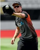  ?? PHOTOSPORT ?? Black Caps batsman Henry Nicholls is being considered as a back-up wicketkeep­er for the World Cup.