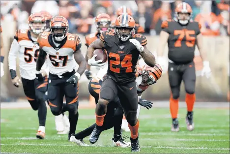  ?? RON SCHWANE/AP ?? Browns RB Nick Chubb leads the NFL with 1,281 rushing yards and also tops the league with 213 carries and 5.06 yards per carry average.