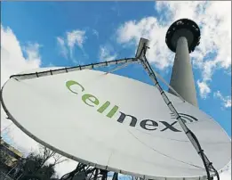  ?? SERGIO PÉREZ / REUTERS ?? Una de las antenas de Cellnex en Madrid