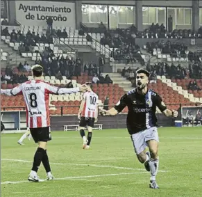  ?? FOTO: CES ?? Antonio Moyano celebra el gol del empate del Sabadell en Las Gaunas