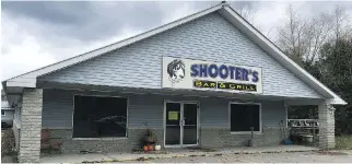  ?? KELLY EGAN ?? Shooter’s Bar & Grill in Calabogie was closed on Tuesday after being cited for liquor code violations.