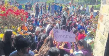  ?? SHRADHA CHETTRI/HT ?? Around 500 students have signed a petition saying that they will oppose the move.