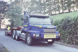  ?? ?? The ‘gumboot’ later as Mike had it on low-loader duty. “I absolutely loved that truck,” says Mike.