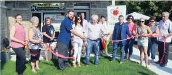 ?? —photo Alexia Marsillo ?? The Good Neighbours Food Bank, now located at 42 Blais St. In Embrun, held its official grand opening of the new premises on Saturday, September 16 from 10 a.m. to 12 p.m. Members of the food bank’s administra­tive committee, including president...