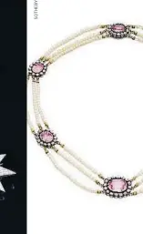  ?? ?? y a la derecha, un collar de topacios rosa, perlas y diamantes de finales del siglo XIX de la colección de Margarita de Saboya, reina consorte de Humberto I de Italia