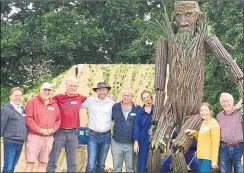  ??  ?? Left Hayle Park trustees and volunteers and right: The existing site