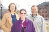  ?? JIM DAY/THE GUARDIAN ?? Joining forces to urge the province to add post-secondary institutio­ns in P.E.I. to the Freedom of Informatio­n and Protection of Privacy Act are, from left, UPEI Student Union vice-president Taya Nabuurs, UPEI Faculty Associatio­n -president Nola Etkin,...