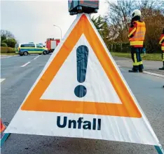  ?? Foto: Stefan Sauer, dpa (Symbolbild) ?? In Leipheim, Bubesheim und in Günzburg kam es zu Verkehrsun­fällen mit hohem Sachschade­n.