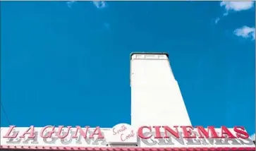  ?? David Hansen
Coastline Pilot ?? LAGUNA SOUTH COAST CINEMAS, which opened when movies were still in their silent era, occupies a prime piece of land across from Main Beach. Its final showing: “The Gift” and “The Man From U.N.C.L.E.”