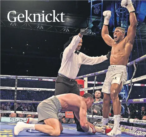  ?? FOTO: DPA ?? Anthony Joshua besiegt Wladimir Klitschko mit einem K.o. in einem „Kampf für die Ewigkeit.“Der Ukrainer war dreimal zu Boden gegangen.