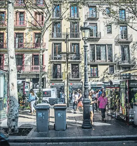  ?? LLIBERT TEIXIDÓ / ARCHIVO ?? La apuesta ganadora del concurso internacio­nal prevé limpiar la Rambla de “elementos distorsion­adores”