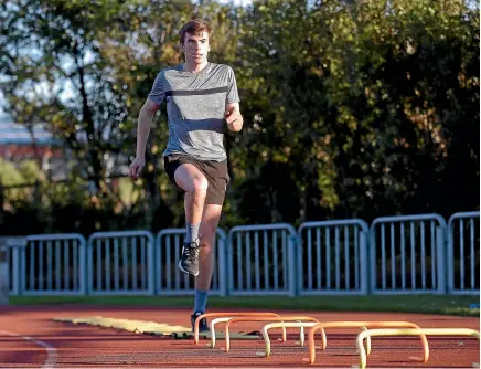  ?? PHOTOS: ROBYN EDIE/STUFF ?? Andrew Allan trains at Invercargi­ll’s Surrey Park. Allan travels from Gore to Invercargi­ll four times a week for training.