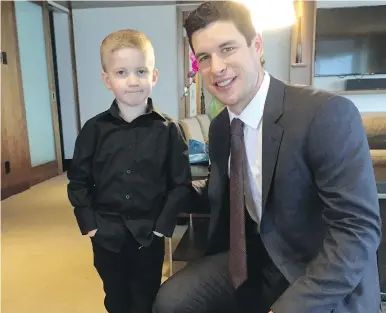  ?? FAMILY PHOTO ?? Sidney Crosby with five-year-old Memphis Savage, who was diagnosed with a brain tumour at 15 months.