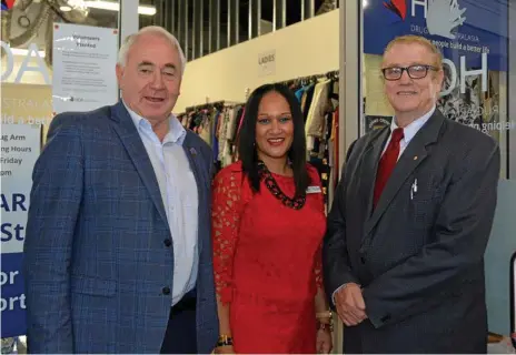  ?? Photo: Sean White ?? COMMUNITY SUPPORT: At the grand opening of the Drug Arm new op shop at the Red Edge Shopping Centre are (from left) Toowoomba Regional Council Mayor Paul Antonio, Eseta Aupaau and Dr Dennis Young.