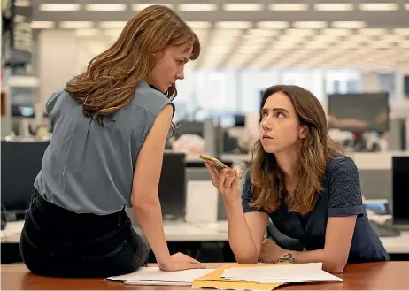  ?? ?? Carey Mulligan and Zoe Kazan deliver memorable performanc­es as Megan Twohey and Jodi Kantor in She Said.