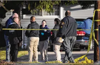  ?? MARSHALL GORBY / STAFF ?? A suspect shot by officers dies after a stabbing leads to a standoff in the 2000 block of Sherer Avenue around 2 a.m. Friday in Harrison Twp.