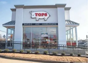  ?? PHOTOS BY ARIEL COBBERT/ THE COMMERCIAL APPEAL ?? Top’s BAR-B-Q has a new location in Bartlett, Tenn., on Tuesday, Jan. 12, 2021.