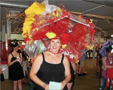  ?? LAUREN HALLIGAN LHALLIGAN@DIGITALFIR­STMEDIA.COM ?? The 27th annual Hat Contest on Sunday at the Saratoga Race Course.