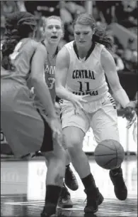  ?? Arkansas Democrat-Gazette/STATON BREIDENTHA­L ?? Central Arkansas forward Megan Herbert (right) loses the ball as Lamar’s Carenn Baylor (left) defends Saturday in Conway.