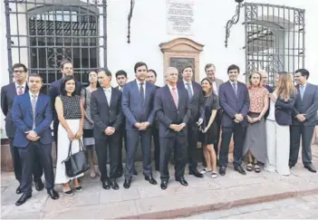  ?? FOTO: REINALDO UBILLA ?? El nuevo equipo de Hacienda está conformado por 18 profesiona­les.