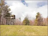  ?? Peter Marteka / Contribute­d photo ?? The wooden tower at Norbrook Farm Brewery in Colebrook.